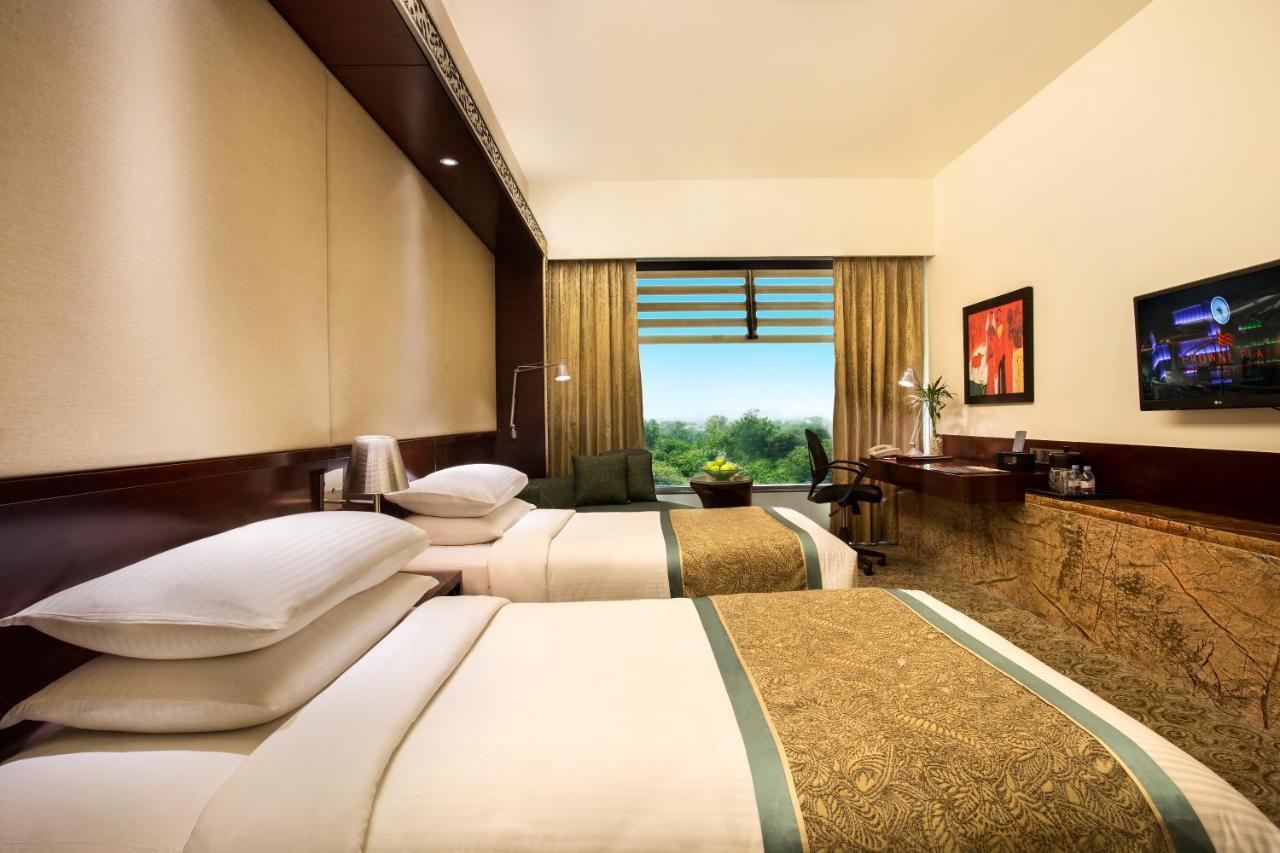 Crowne Plaza Ahmedabad City Centre By Ihg Eksteriør bilde