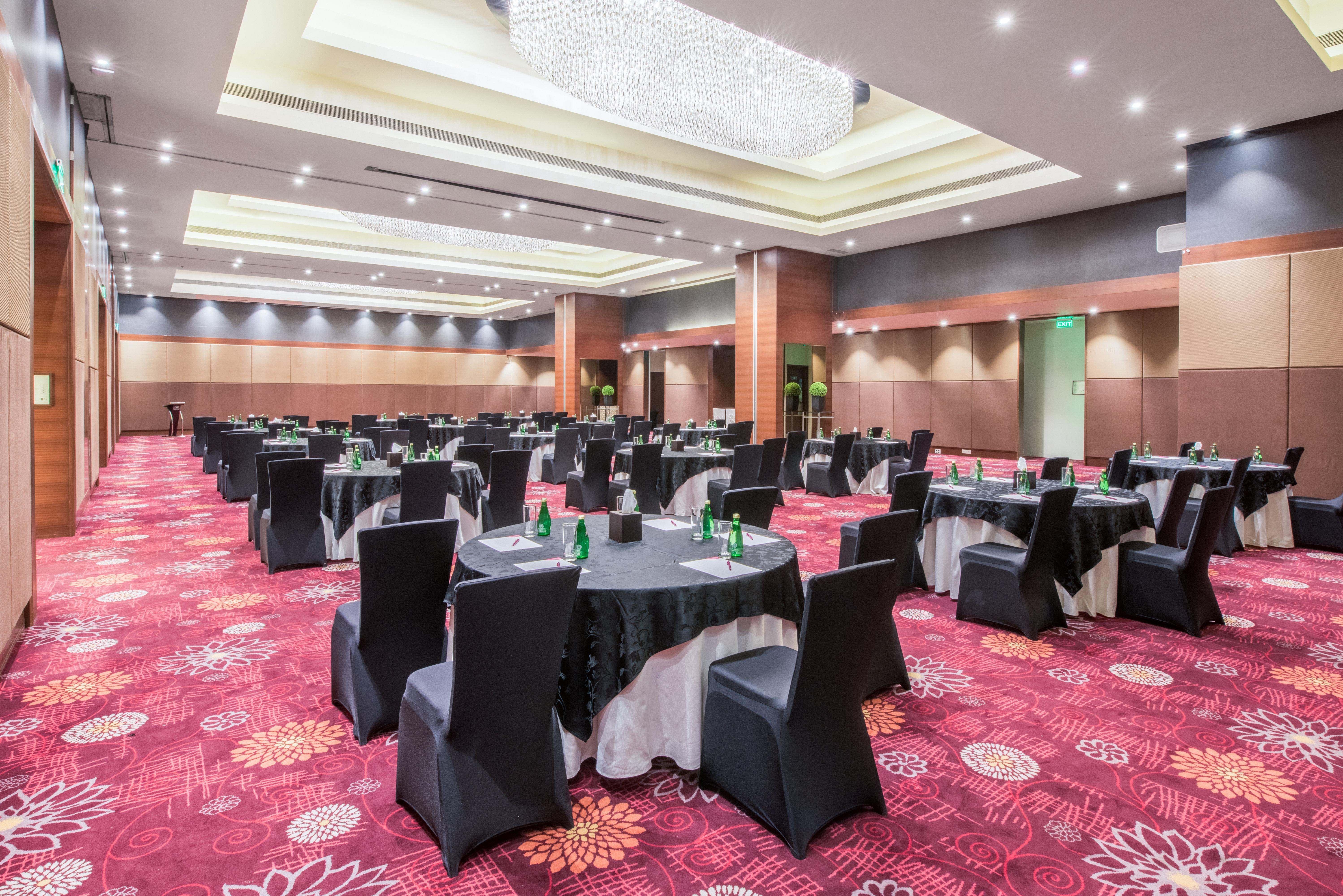 Crowne Plaza Ahmedabad City Centre By Ihg Eksteriør bilde