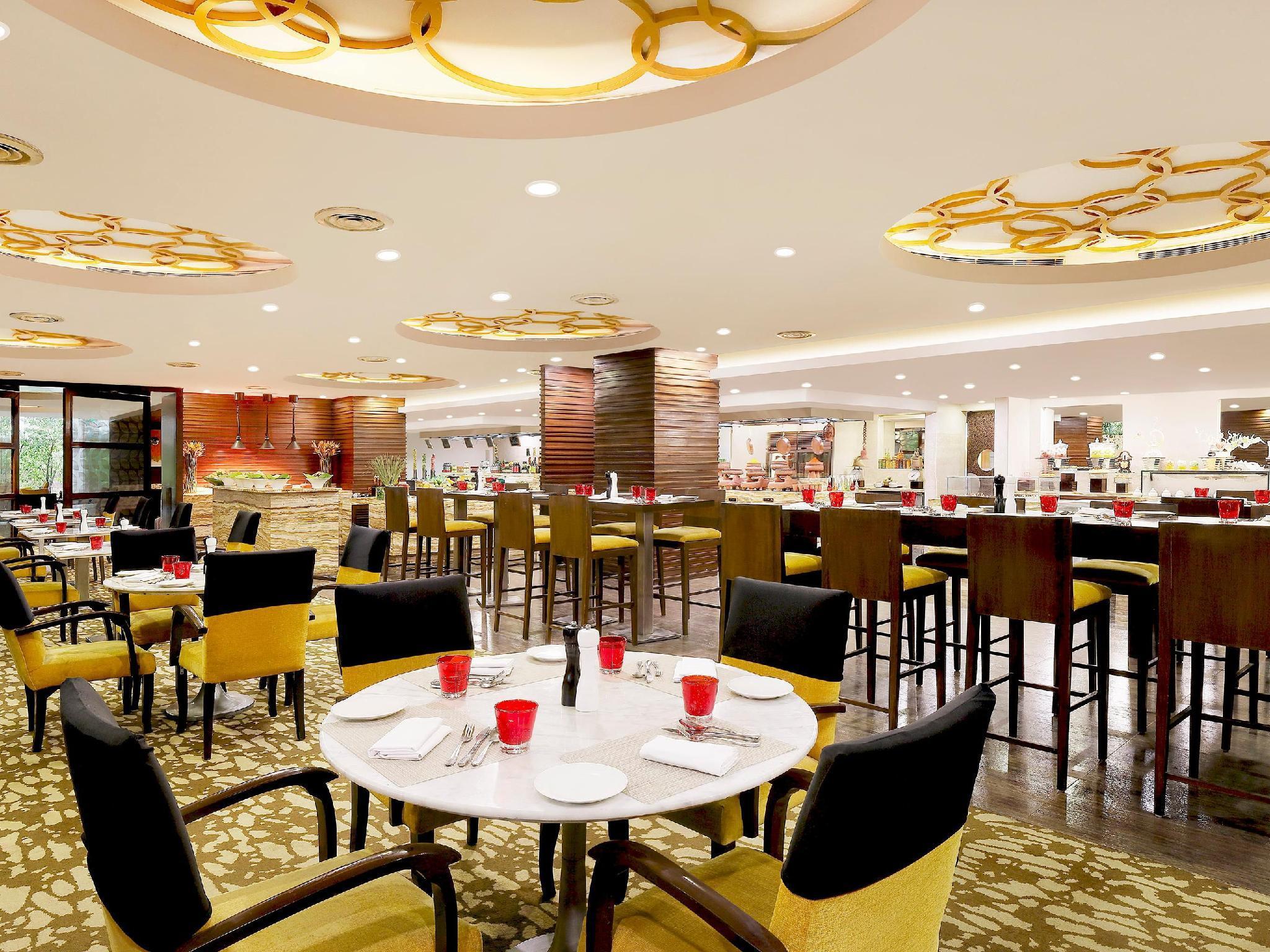 Crowne Plaza Ahmedabad City Centre By Ihg Eksteriør bilde